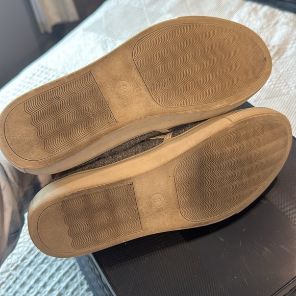 Mossimo Slides - Picture 7 of 7